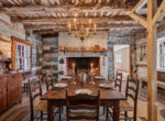 dining room-tavern
